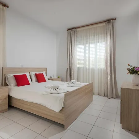 Apartment Resitour - Limnaria Gardens
